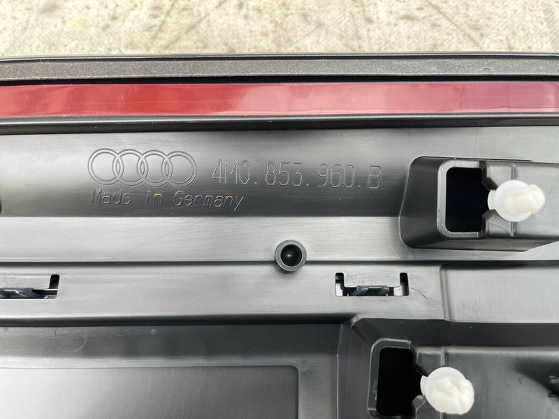 AUDI Q7 4M S LINE 2015-19 FRONT LEFT DOOR MOULDING TRIM 4M0853959B