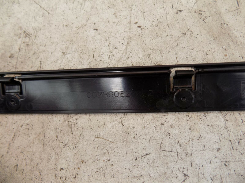 VOLVO XC60 2009/17 Exterior-Rocker Panel Molding Trim Left 31253251 (S25-17/ 18)