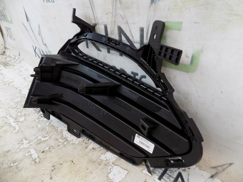 HYUNDAI i30 SPORT 2019-ON FRONT LEFT BUMPER FOG LIGHT COVER 86563-G4700
