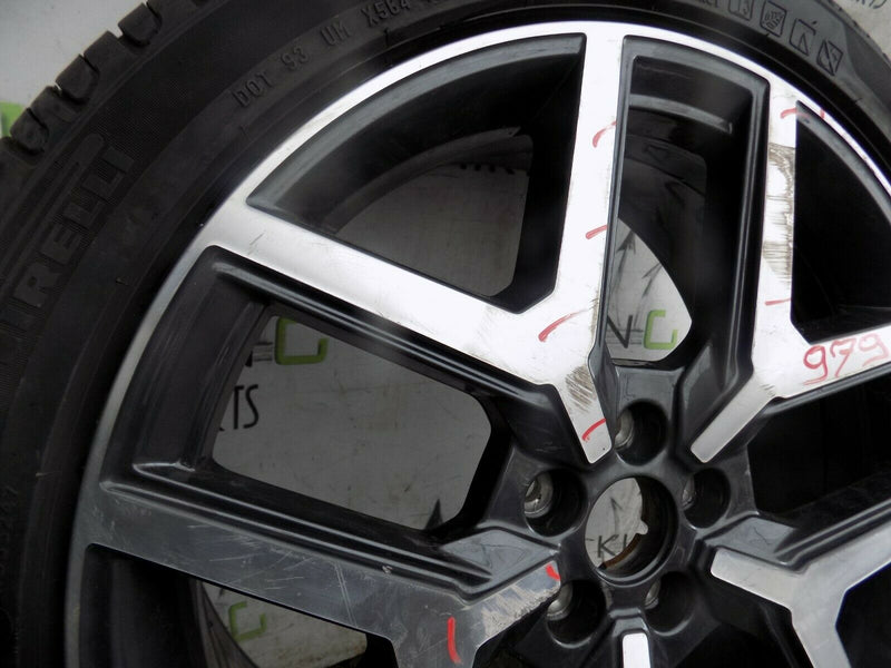Seat Arona 2017-On 18" Alloy Wheel 7Jx18 ET47+ Tyre 215x45 R18 6F9601025B