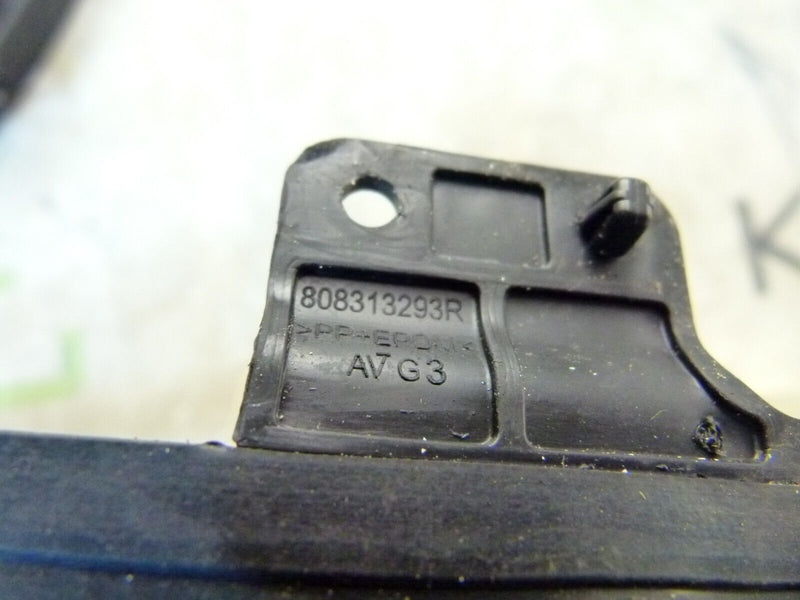 RENAULT CAPTUR 2020-ON FRONT LEFT DOOR LOWER RUBBER SEAL 808313293R