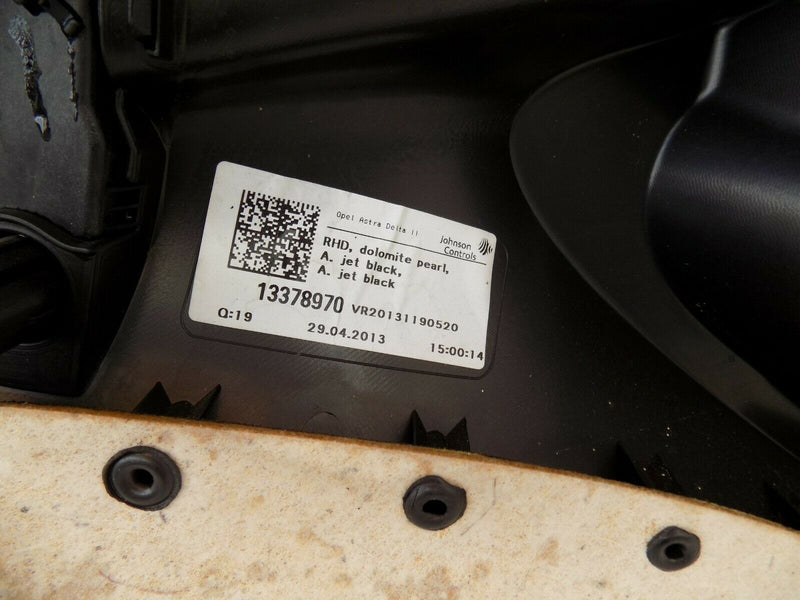 VAUXHALL ASTRA J MK6 2009-2014 FRONT RIGHT DOOR CARD INTERIOR PANEL 13378970