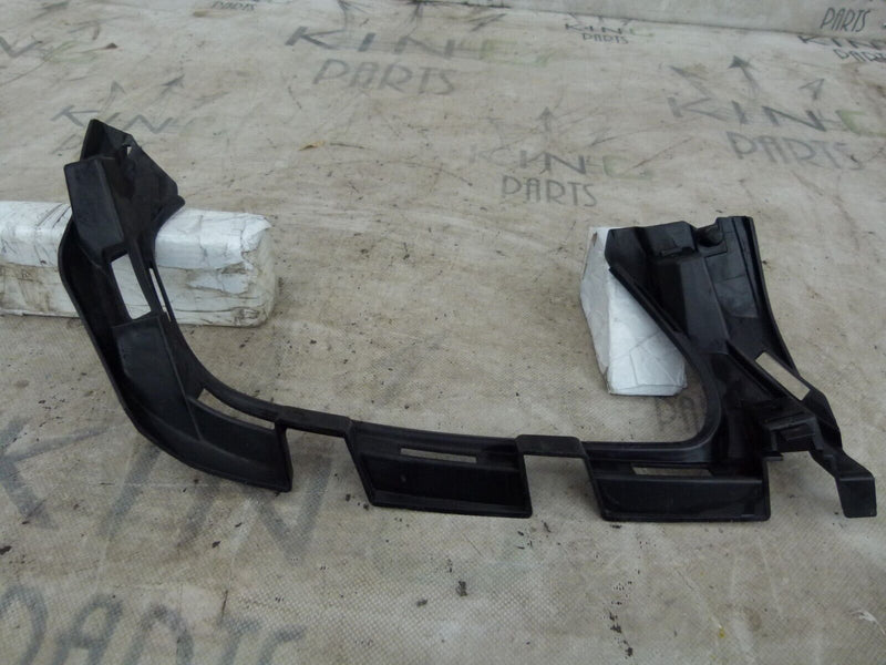 VOLVO XC40 2018-22 REAR BUMPER EXHAUST LEFT BRACKET GENUINE 31407967