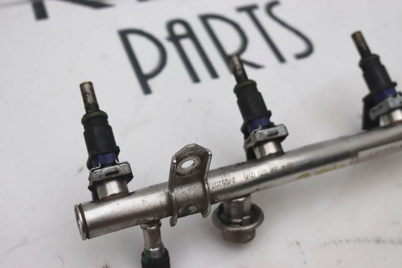 MERCEDES B CLASS W245 2006-11 1.5 PETROL FUEL RAIL AND INJECTORS A2660700595 *3