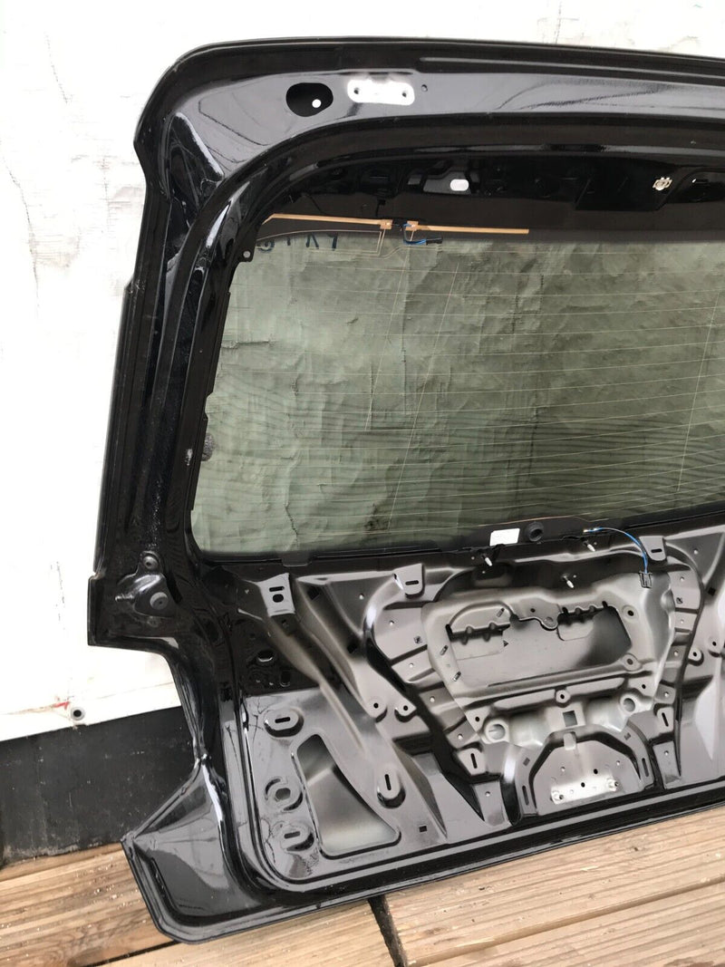 AUDI Q2 2013-2019 GENUINE BOOTLID TAILGATE PANEL in BLACK & WINDOW GLASS