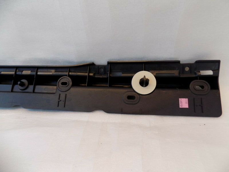 RENAULT GRAND SCENIC MK3 2009-12 CENTRE REAR BUMPER MOUNT 850420003R /B02-85