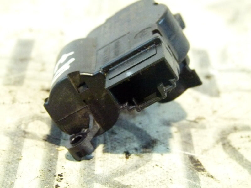 AUDI Q7 HEATER AIR VENT FLAP MOTOR ACTUATOR GENUINE 52411483R06