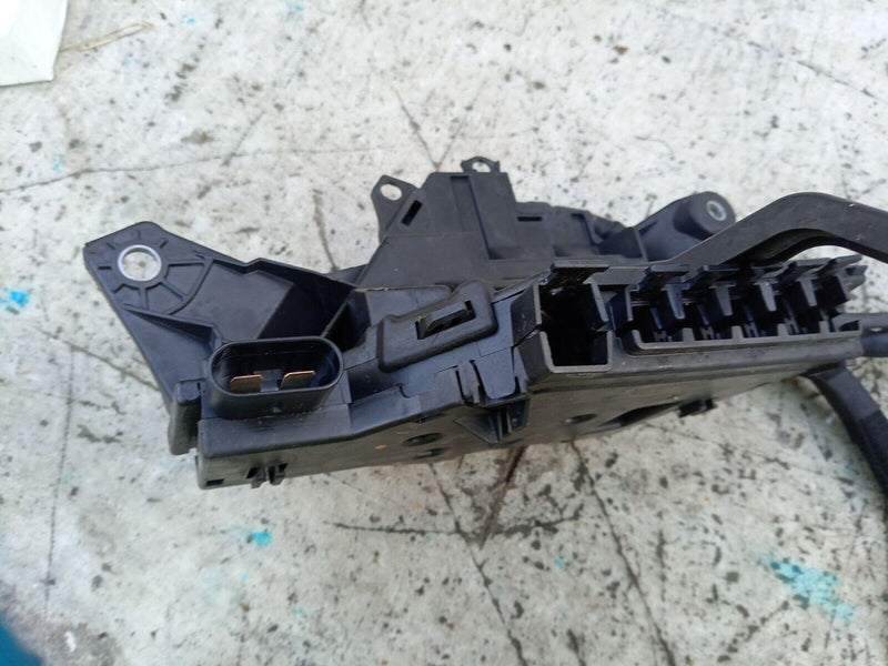 MERCEDES C CLASS W205 14-21 FUSE BOX MODULE BATTERY TERMINAL A2055402250  #