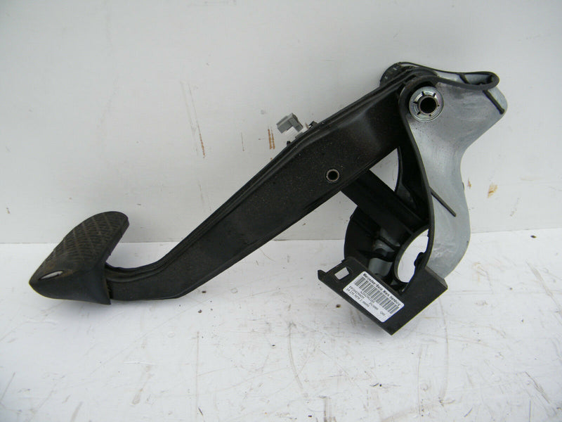 MERCEDES W212 E220 2010-2015 GENUINE AUTOMATIC THROTTLE PEDAL BRAKE 204290039