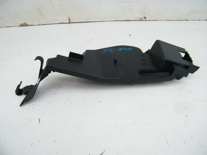 MERCEDES A CLASS W176 2013-ON AIR FLOW GUIDE GRILL RIGHT SIDE A1768880138 S08-36