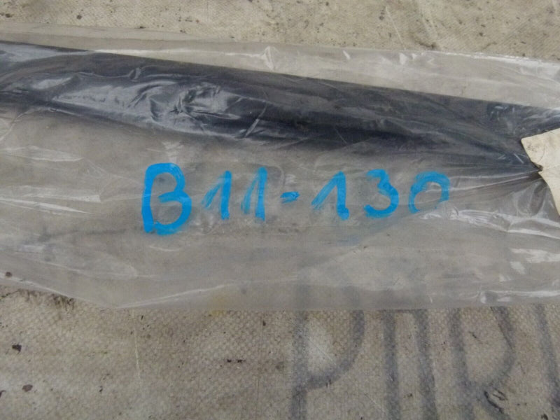 VW SCIROCCO 2008-14 FRONT LEFT/RIGHT DOOR GLASS TRIM GENUINE 1K8837478