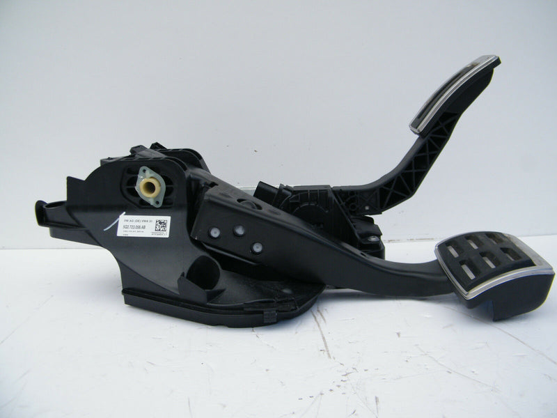 VW GOLF VII MK7 R GTI 2013-16 AUTOMATIC THROTTLE PEDAL ACCELERATOR GAS 5Q2723058