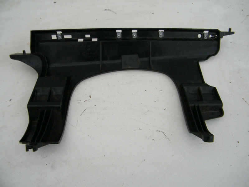 VW TOUAREG (7L) 02-06 BRACKET UNDER STEERING WHEEL DASH TRIM LOWER SUPPORT PANEL