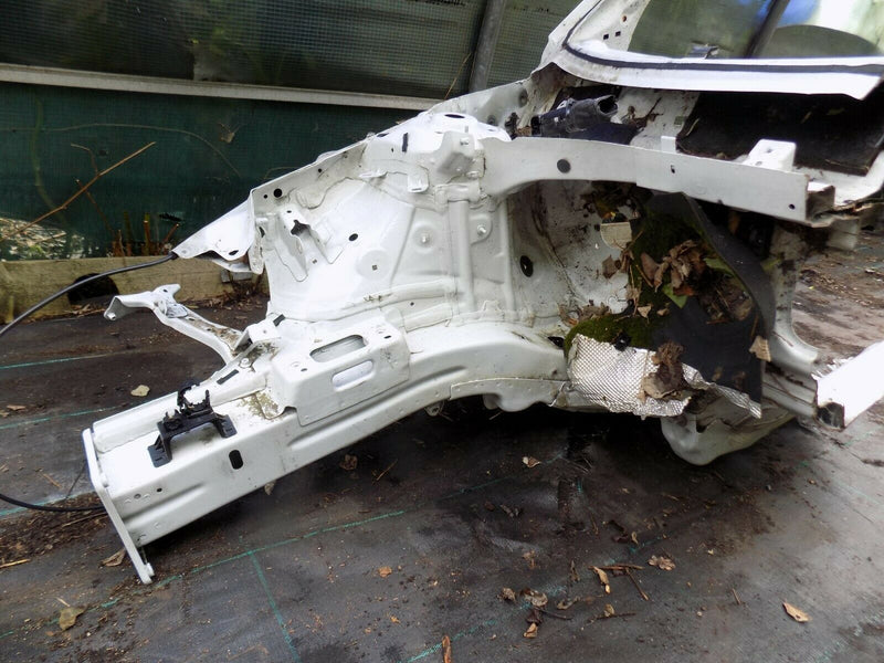 AUDI A3 8V 2014-2018 FRONT RIGHT FLITCH CUT A POST QUARTER
