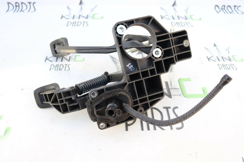 MB B CLASS W245 2006-2011 CLUTCH AND BRAKE PEDAL BOX RHD A1692901101