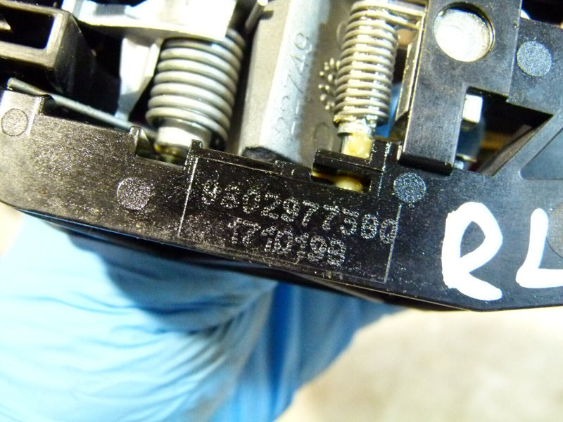 PEUGEOT 308 SW ESTATE 2017-21 REAR LEFT EXTERIOR DOOR HANDLE 9802977380