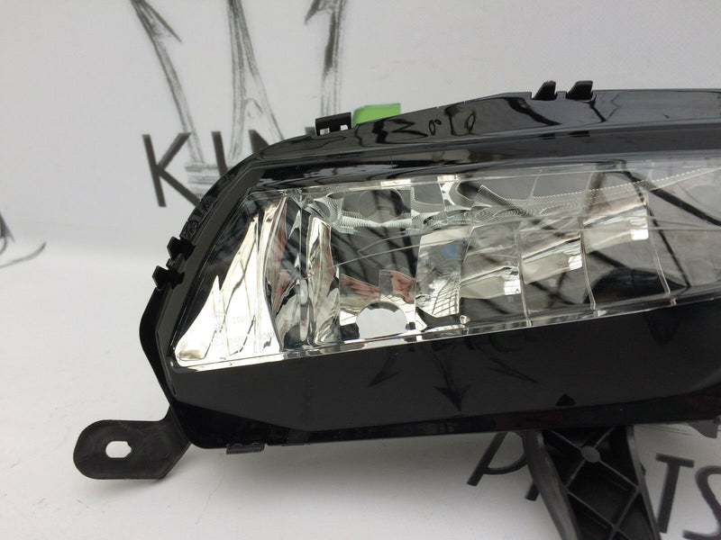 VAUXHALL ASTRA K, ZAFIRA C FOGLIGHT GENUINE FOG LAMP RIGHT SIDE O/S 13401154