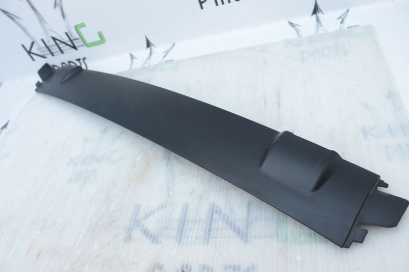 BMW 3 SERIES E91 2005-2013 TAILGATE UPPER TRIM PANEL 7119051