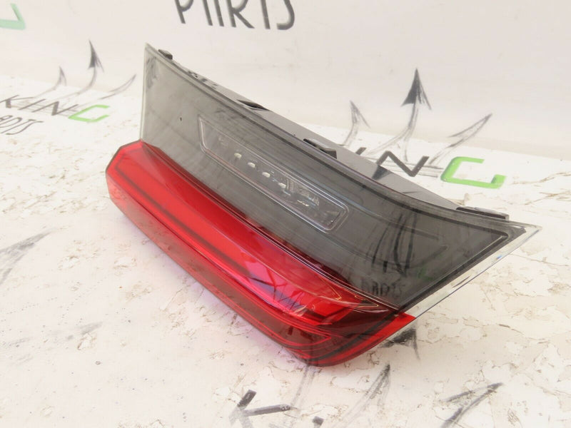 BMW 3 SERIES G20 2018-ON REAR TAILGATE LEFT SIDE LIGHT LED LAMP 7420453