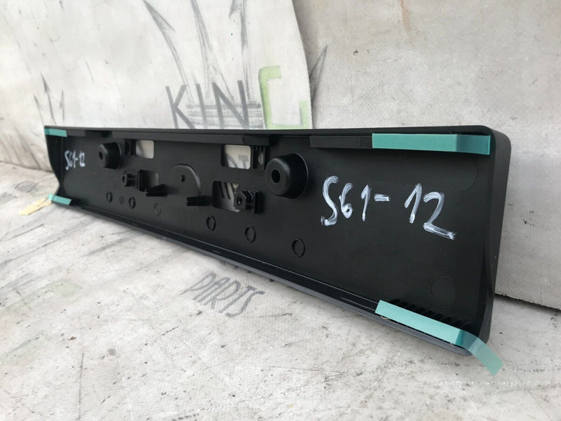 NISSAN JUKE F15 2010-14 PREFACELIFT FRONT NUMBER PLATE HOLDER 96210BA61B