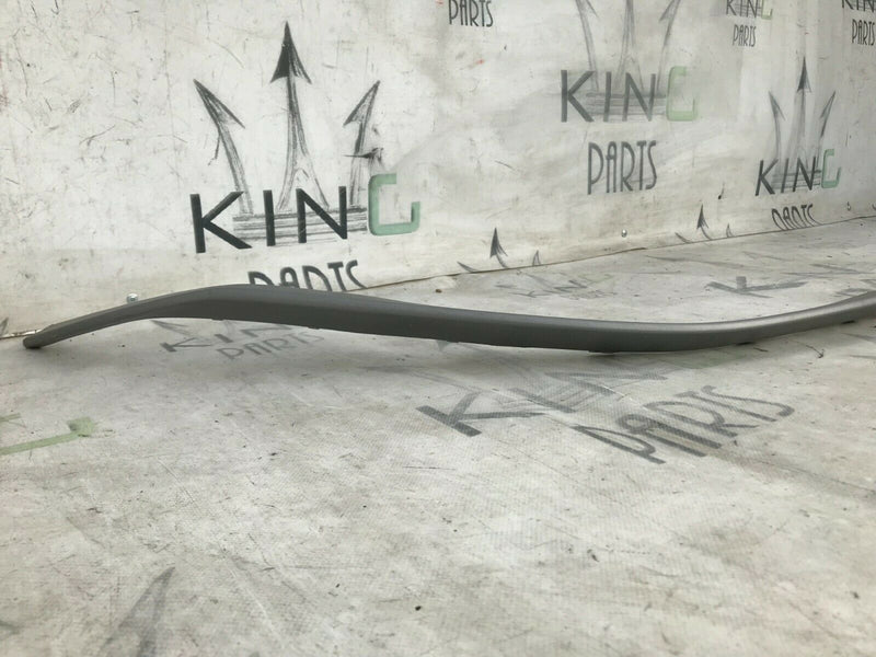 HYUNDAI TUCSON NX4e 2020> FRONT BUMPER CENTRE STRIP TRIM MOULDING 86569-N7000