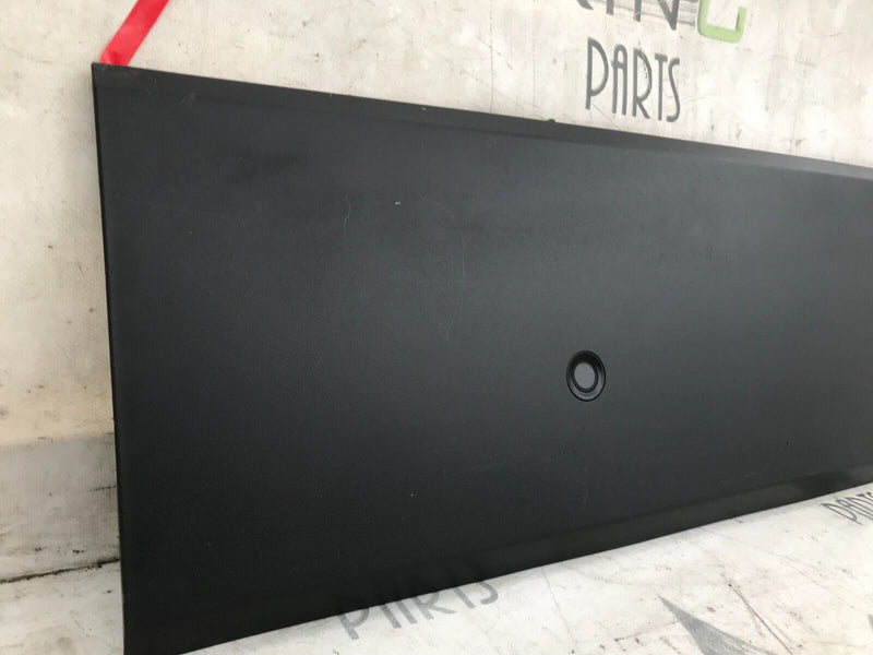VW CRAFTER 7C 2018 DOOR TRIM MOULDING RIGHT SIDE PANEL & PDC SENSOR 7C0854940