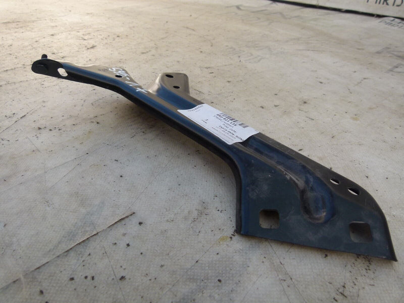 AUDI Q5 2008-12 FRONT LEFT SIDE WING FENDER BRACKET GENUINE 8R0821135