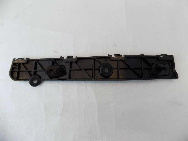 FORD ECOSPORT 2012-ON FRONT BUMPER LEFT HOLDER GUIDE GN1517A882AA /S57-25/S43-62