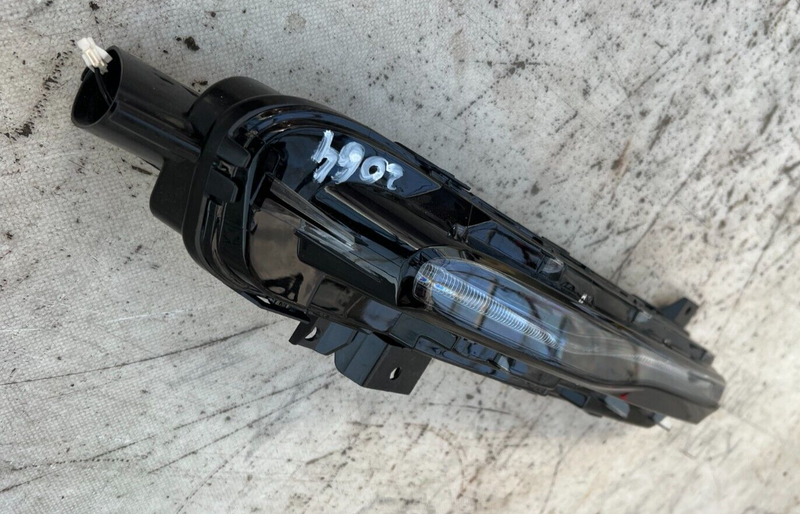 VOLVO V40 2012-2016 LEFT LED DRL LIGHT GENUINE 31395919
