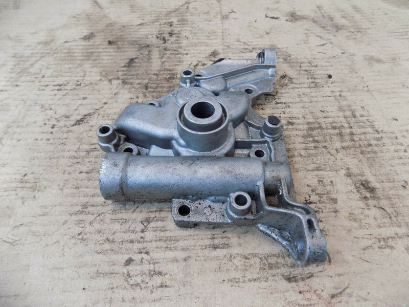 BMW 5 SERIES (F10, F11) TOURING OIL PUMP COVER GENUINE