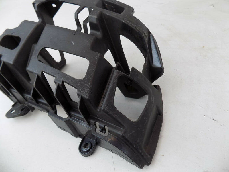 RENAULT MEGANE MK III LEFT SIDE BUMPER BRACKET GUIDE SUPPORT 8200196931 (S11-40)