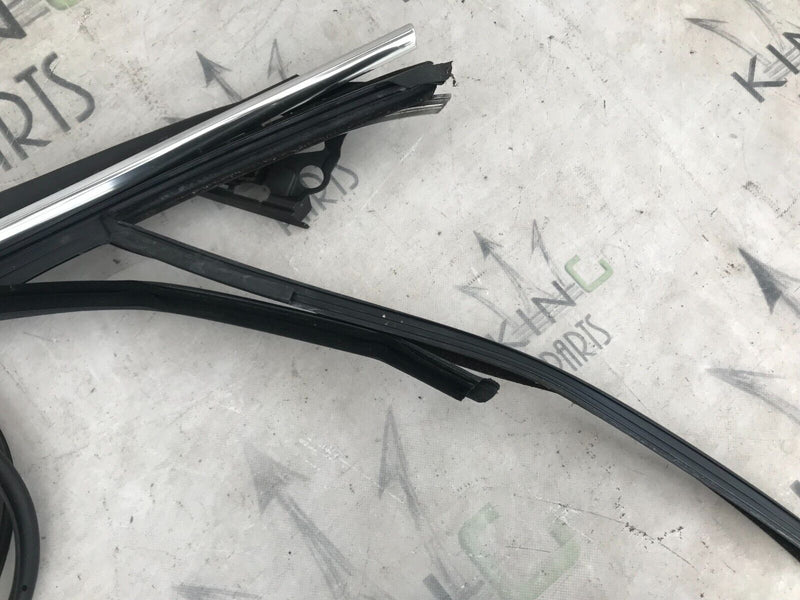 VAUXHALL INSIGNIA A 08-16 SET FRONT WINDOW LEFT SIDE FRAME, RUBBER, TRIM COVER