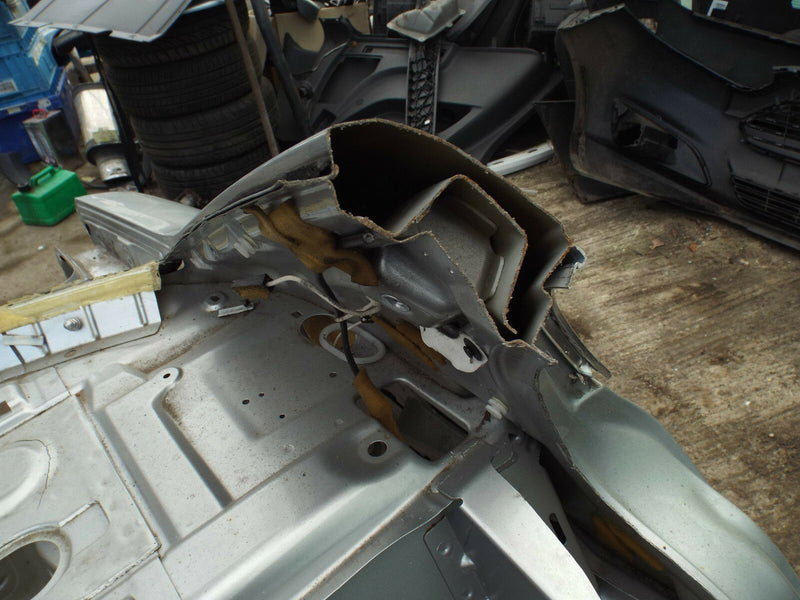SKODA SUPERB 2001-2008 SALOON REAR QUARTER PANEL N/S LEFT PASSANGER SIDE SILVER