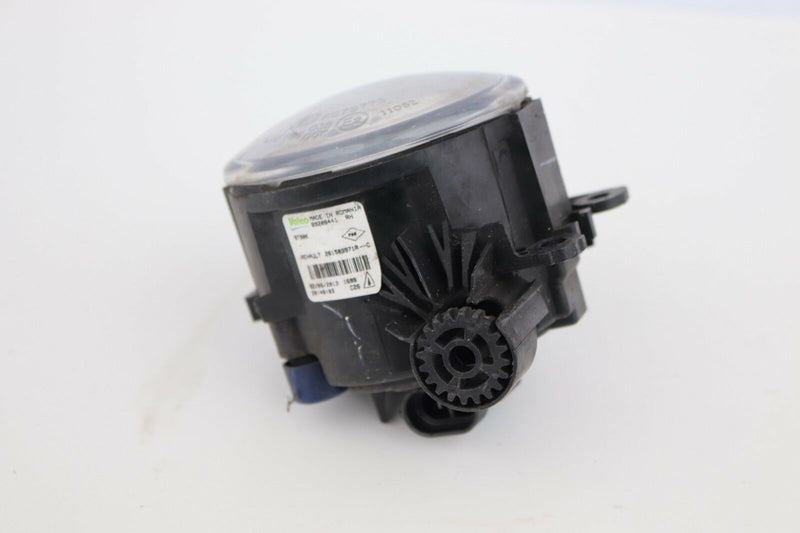 RENAULT CAPTUR 2013-2016 RIGHT SIDE FRONT FOG LIGHT 261503971R (S10-39)