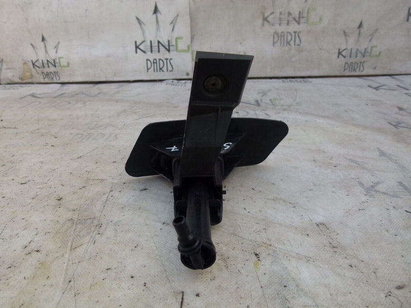 AUDI A1 GB 2018-ON RIGHT HEADLIGHT WASHER JET BRACKET GENUINE 82A807756