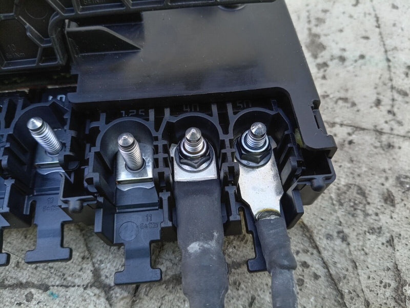 MERCEDES C CLASS W205 14-21 BATTERY FUSE BOX RELAY MODULE A2055402850 #