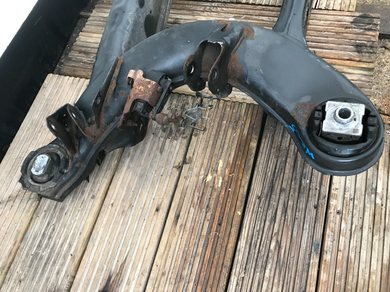 MERCEDES C-CLASS W205 1.6 DIESEL REAR SUBFRAME SUSPENSION CARRIER A2053508009
