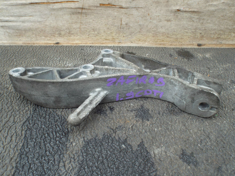 VAUXHALL ZAFIRA B MK2 2005-2009 1.9 CDTI ENGINE MOUNT 24459826