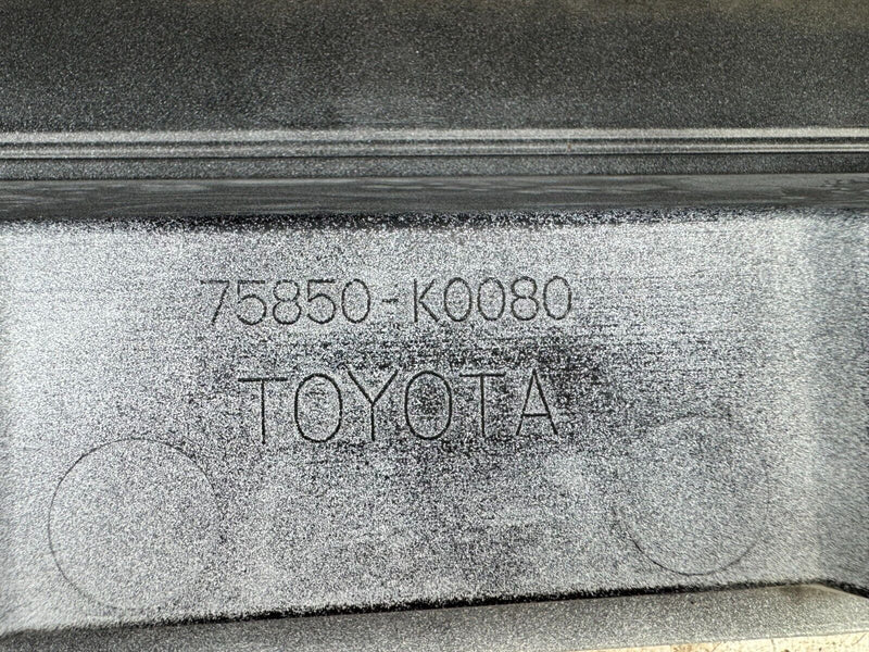 TOYOTA YARIS MK4 XP210 2020-ON GENUINE RIGHT DRIVER SIDE SKIRT SILL COVER