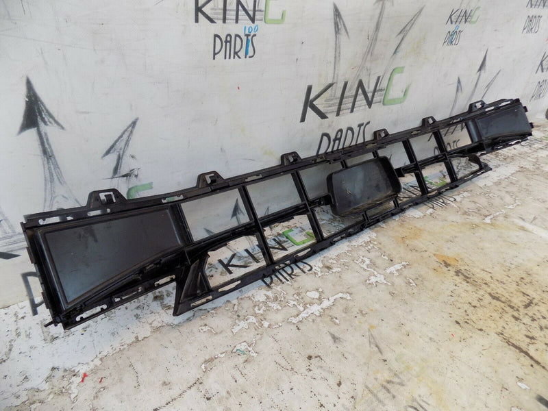 BMW 1 SERIES F40 116D 118D 118I 120DX LUXURY/SPORTLINE FRONT BUMPER CENTRE GRILL
