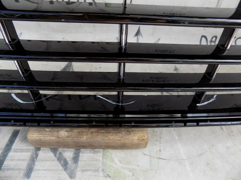 VOLKSWAGEN GOLF R-LINE MK7 2017-2019 FRONT BUMPER CENTRE GRILL 5G0853677
