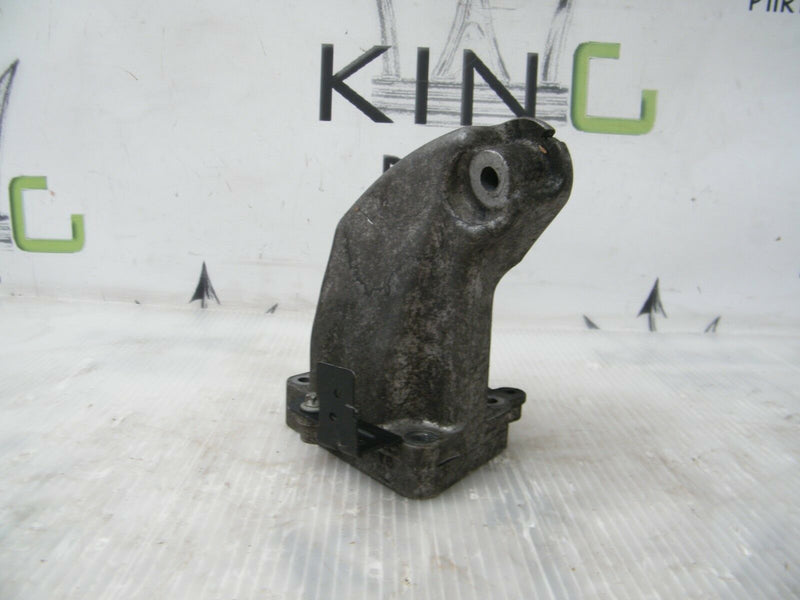 MB C CLASS W204 2008-2013 ENGINE RIGHT LOWER MOUNTING BRACKET A6422231004