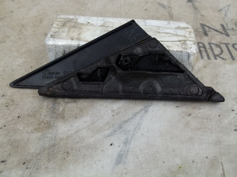 MINI COUNTRYMAN F60 2017-ON FRONT LEFT DOOR TRIM CORNER GENUINE 18667510