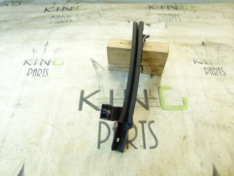 PEUGEOT 308 SW ESTATE 2017-21 REAR RIGHT WINDOW GUIDE BRACKET 9805495480