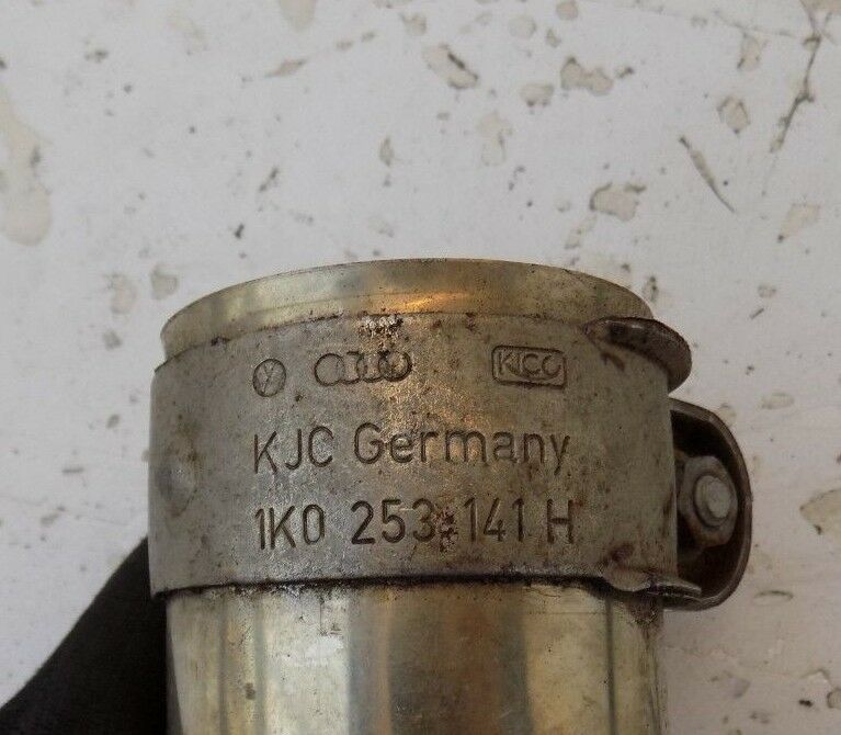 AUDI A8 (D2/4D) 1994-2002 A3 8P A6 C6 TT - EXHAUST CLAMP BRACKET 1K0253141H