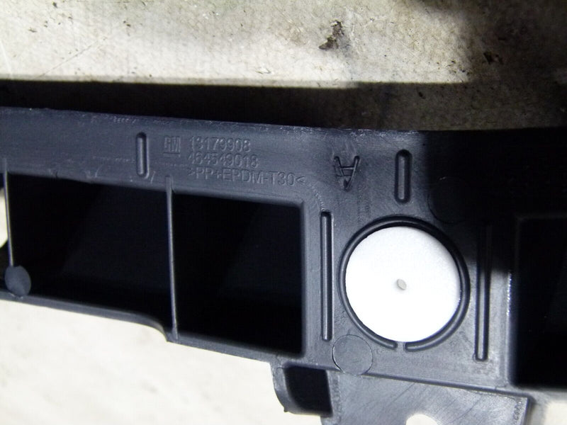 VAUXHALL CORSA D 2006-14 REAR BUMPER CENTRE HOLDER GENUINE 13179908