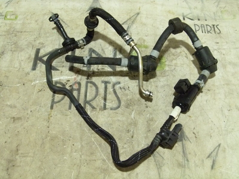 AUDI S4 A4 B9 8W 3.0 TFSI MANIFOLD PRESSURE PIPE VALVE BREATHER SENSOR 06H906052