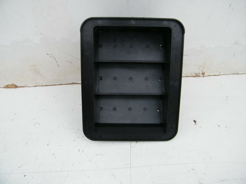MITSUBISHI Outlander 2014-2016 AIR DUCT PRESSURE VENT PANEL 7835A040 (S37-07)