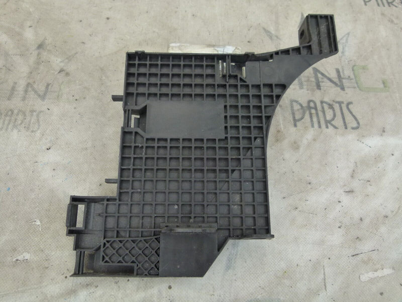 RANGE ROVER EVOQUE 2012-15 LEFT HEADLIGHT BRACKET GENUINE 00122222