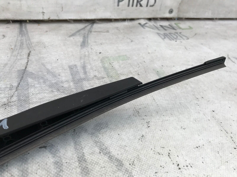 RANGE ROVER EVOQUE L551 2019-ON REAR WIPER ARM GENUINE 733493